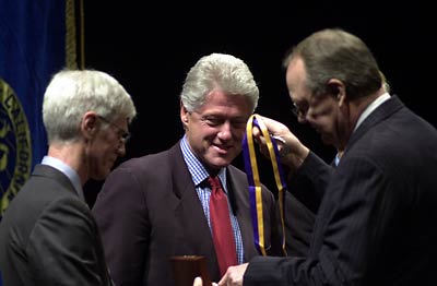 Clinton receiving Berkeley Medal
