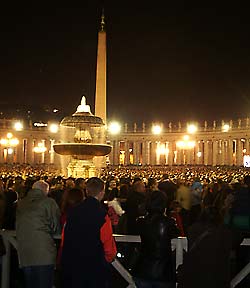 Mourners fill St. Peter's Square