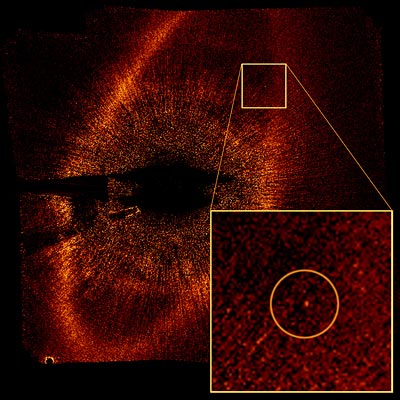 Hubble image of  the star Fomalhaut and its newly discovered planet